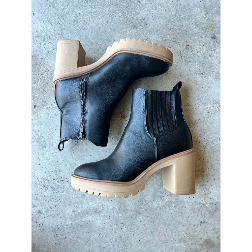 Dolce Vita Jade platform Black Leather Lug Sole Boots Size 9 - Picture 2 of 8